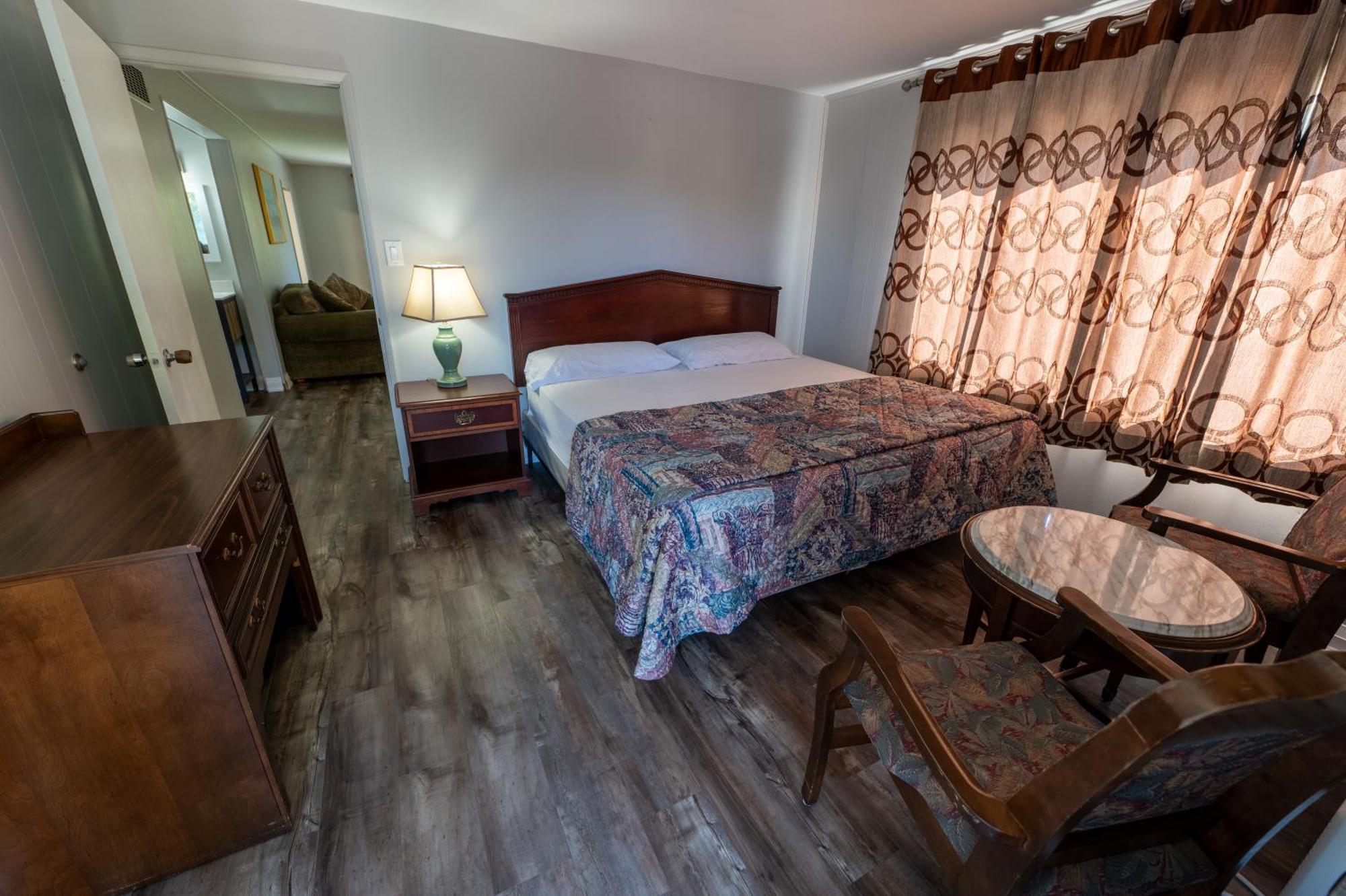 Sauble Beach Lodge Екстер'єр фото