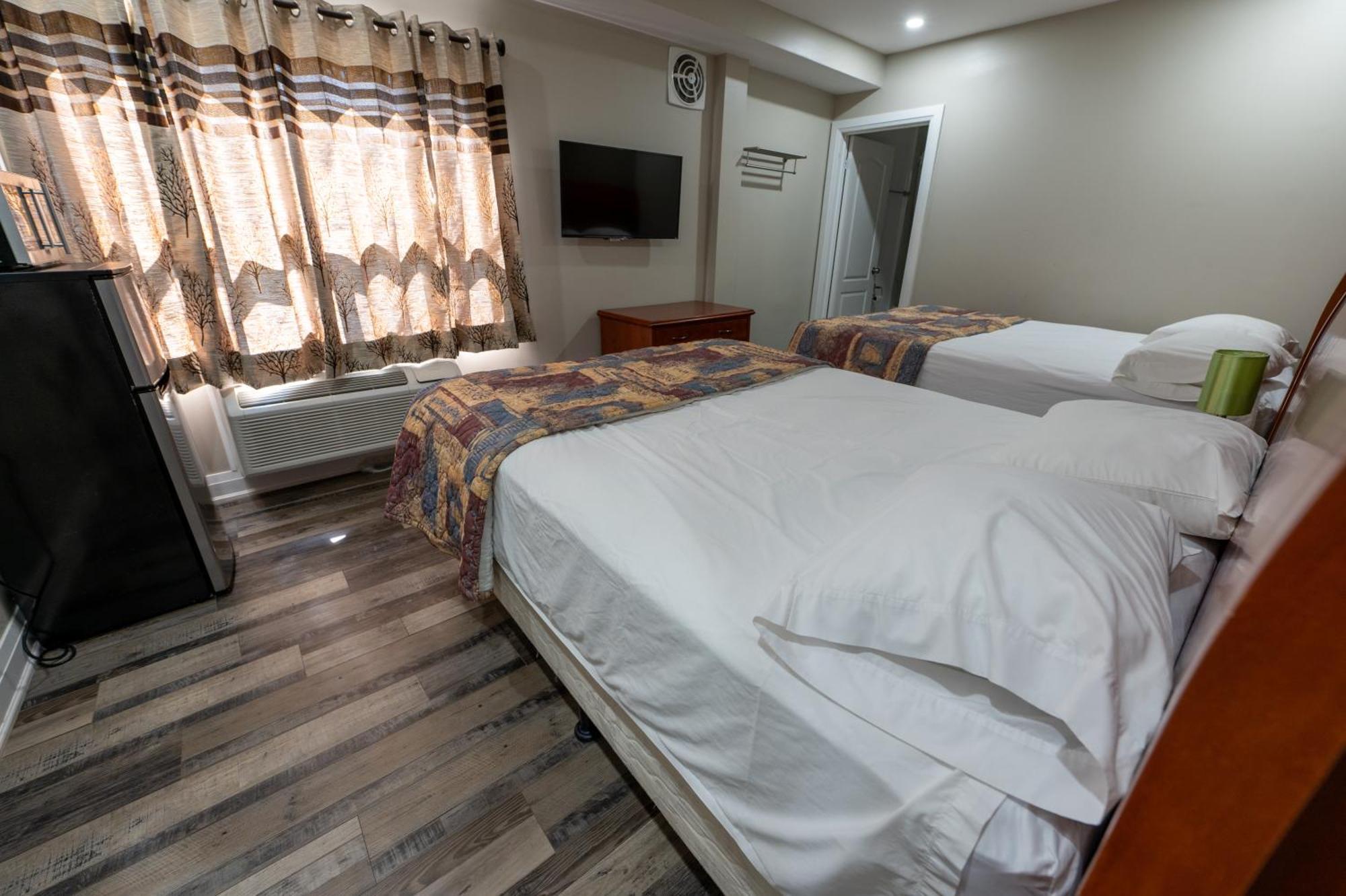 Sauble Beach Lodge Екстер'єр фото